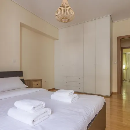 & Modern 2 Bedroom For 5 Ppl * Athens